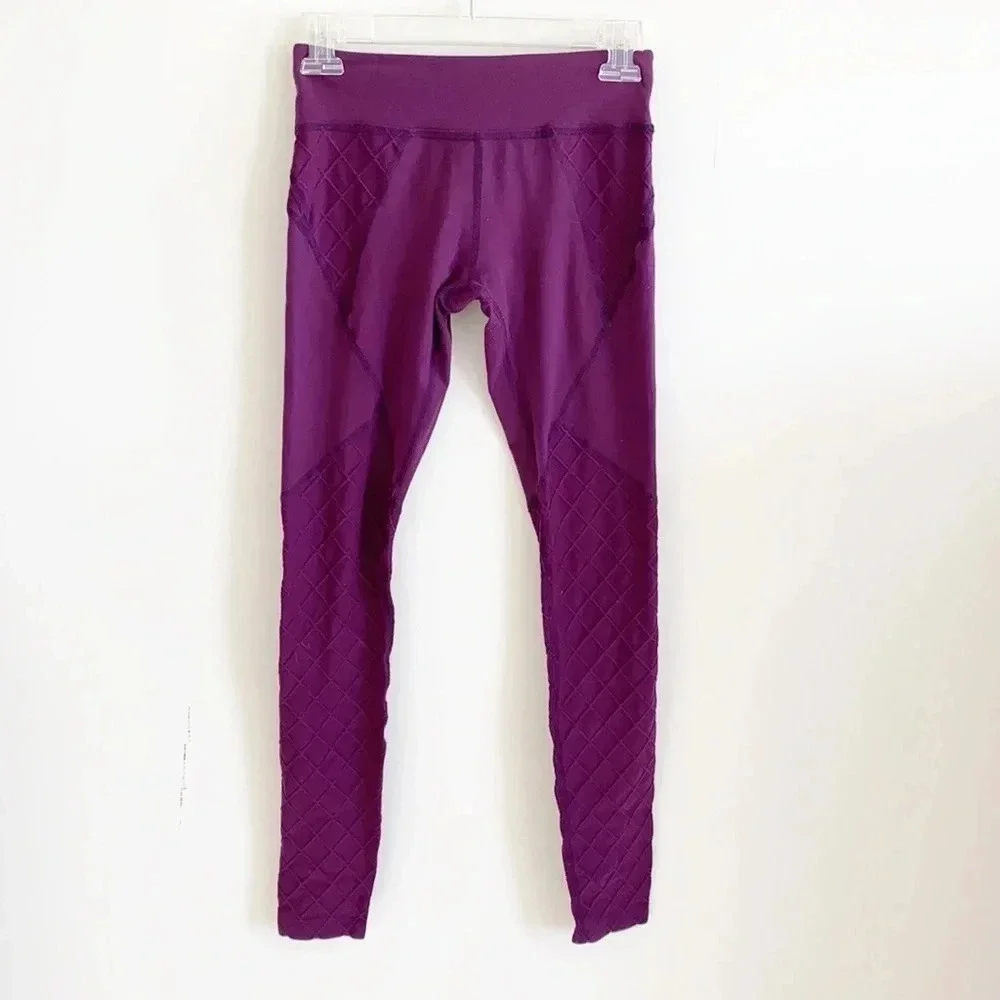 Beyond Yoga dark pink/maroon leggings